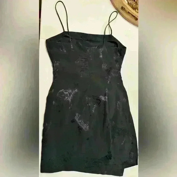 ZARA Women’s Large Zebra BLACK STRAPPY MINI DRESS RUCHED SIDE IRRIDESCENT ZEBRAS - Picture 10 of 12